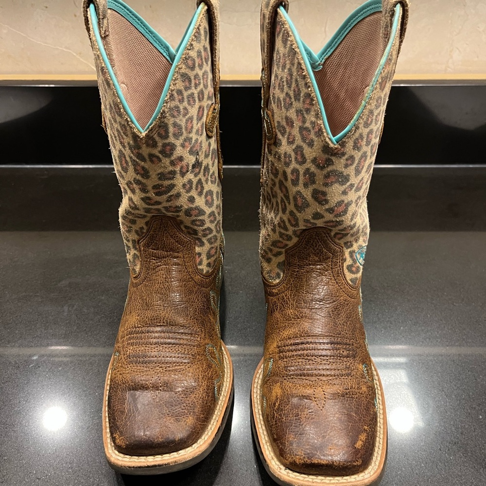 Ariat Boots Girls size 1